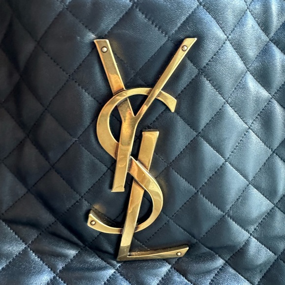 Yves Saint Laurent Black Quilted leather Tote - Icare Maxi bag in lambskin - Picture 5 of 11